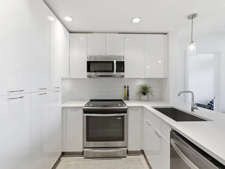 605-719 W 3rd Street, North Vancouver, BC, V7M 0E7 - 7