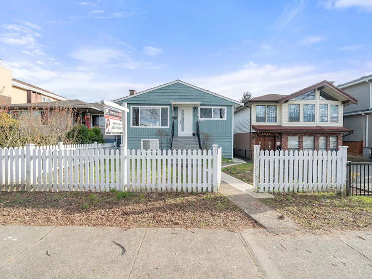 2506 E 45th Avenue, Vancouver, BC, V5R 3B5 - 35