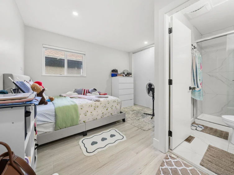 2506 E 45th Avenue, Vancouver, BC, V5R 3B5 - 23