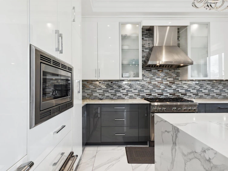 795 E 39th Avenue, Vancouver, BC, V5W 1K5 - 7
