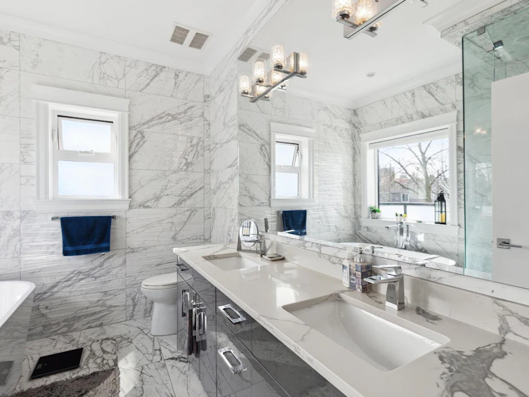 795 E 39th Avenue, Vancouver, BC, V5W 1K5 - 18