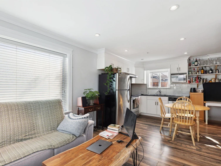795 E 39th Avenue, Vancouver, BC, V5W 1K5 - 30
