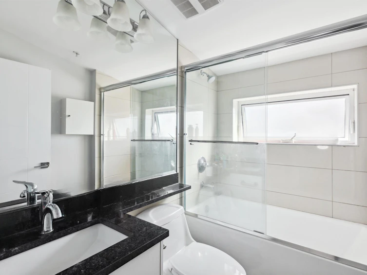 795 E 39th Avenue, Vancouver, BC, V5W 1K5 - 31