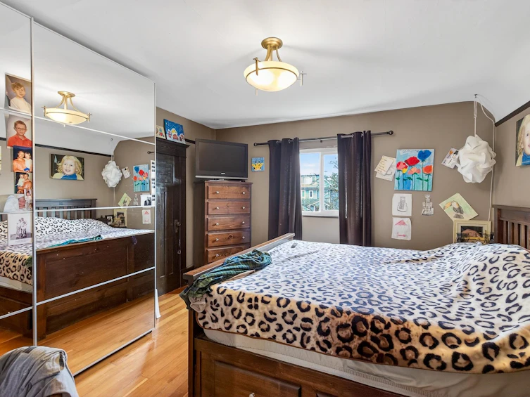 2631 E Pender Street, Vancouver, BC, V5K 2B6 - 12