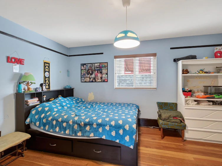 2631 E Pender Street, Vancouver, BC, V5K 2B6 - 13