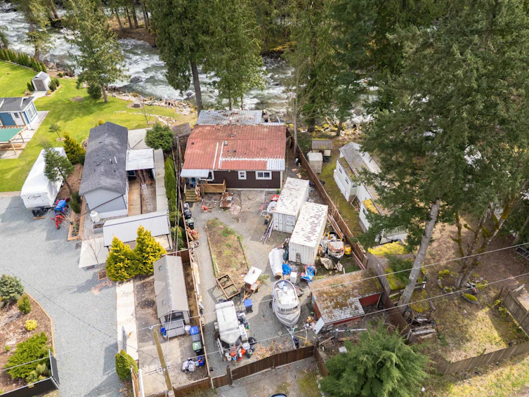 19452 Silver Skagit Road, Hope, BC, V0X 1L2 - 23