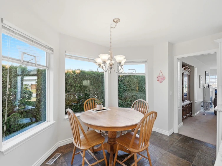 18636 62a Avenue, Surrey, BC, V3S 7N7 - 9