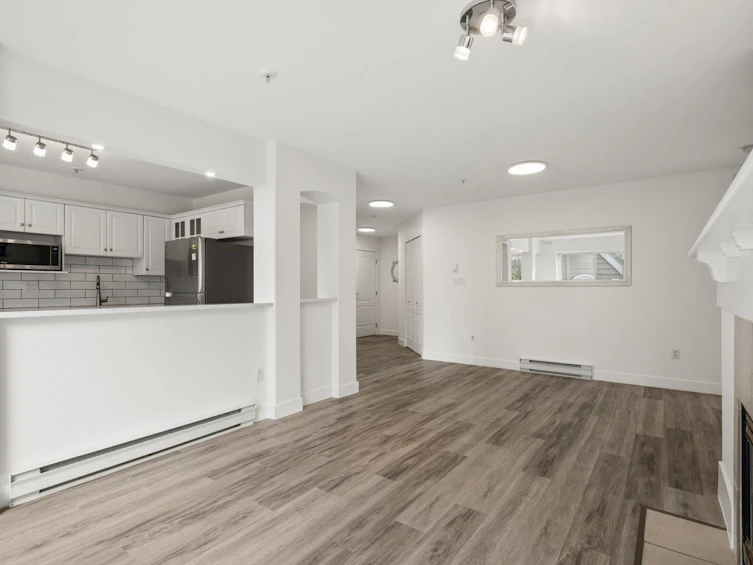 306-5500 Lynas Lane, Richmond, BC, V7C 5R5 - 9
