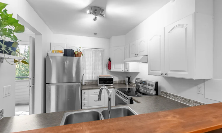 35-2978 Walton Avenue
