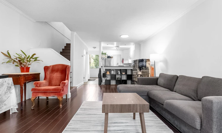 35-2978 Walton Avenue