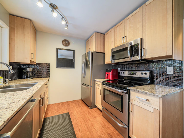 11129 N Fuller Crescent, Delta, BC, V4C 2C9 - 8