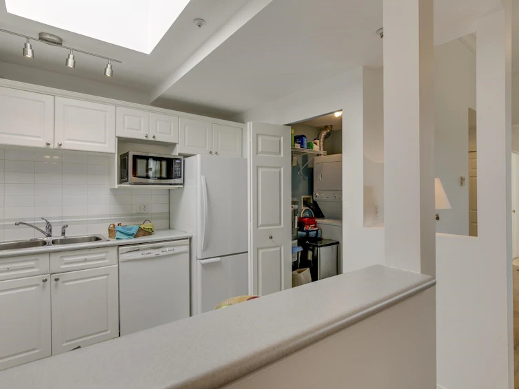 414-128 W 8th Street, North Vancouver, BC, V7M 3M1 - 12