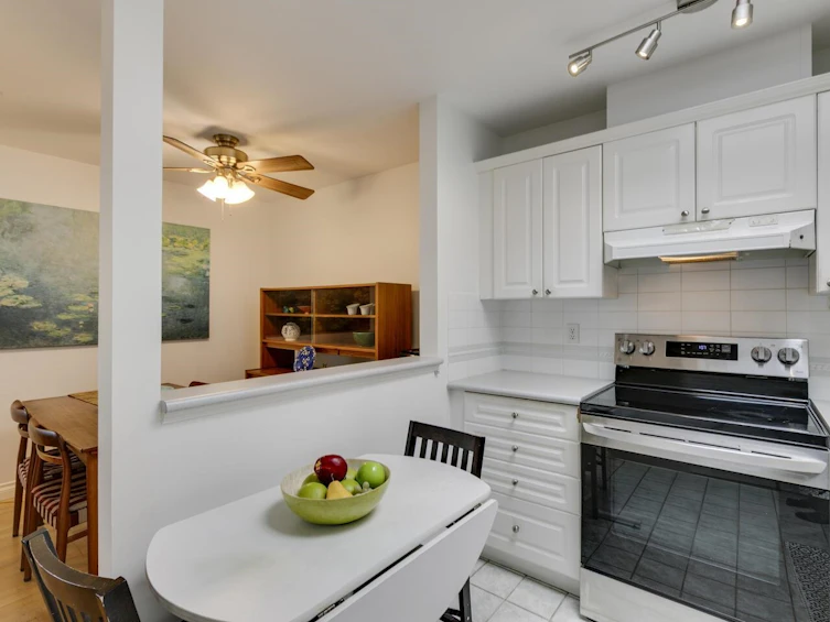 414-128 W 8th Street, North Vancouver, BC, V7M 3M1 - 9