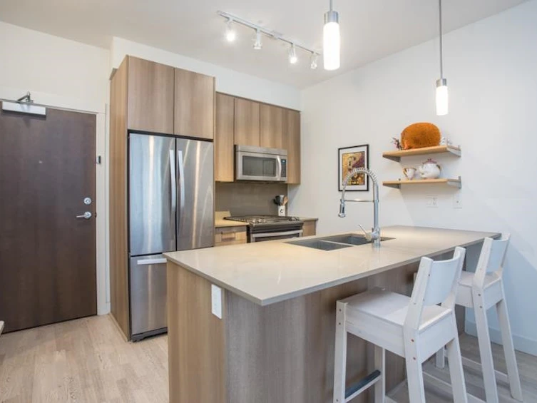 417-7058 14th Avenue, Burnaby, BC, V3N 0E6 - 3
