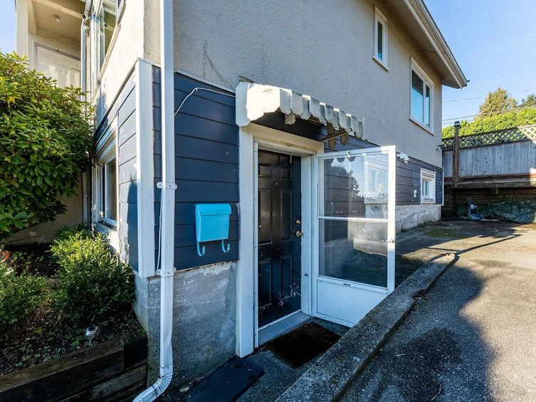 231 E Eighth Avenue, New Westminster, BC, V3L 4K3 - 27
