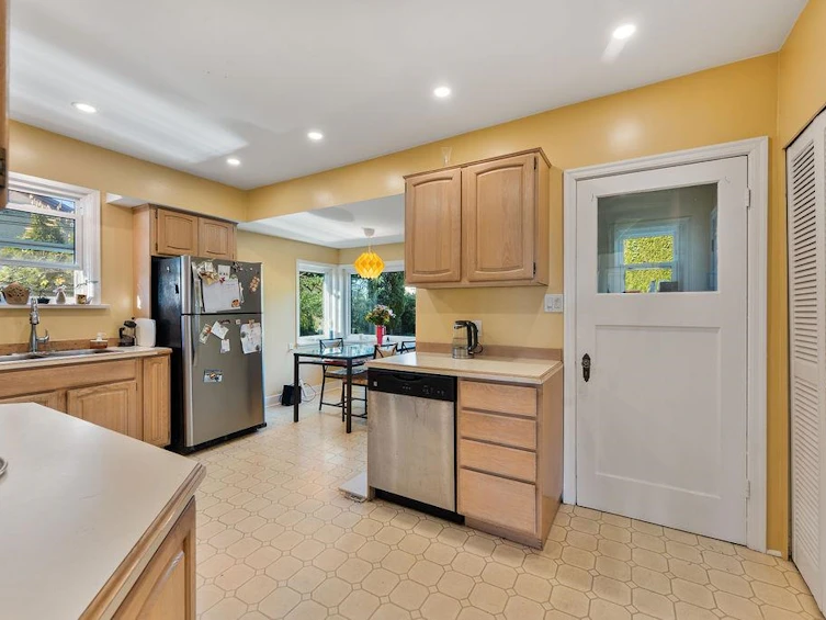 231 E Eighth Avenue, New Westminster, BC, V3L 4K3 - 12