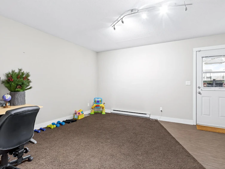 19-19572 Fraser Way, Pitt Meadows, BC, V3Y 0A9 - 20