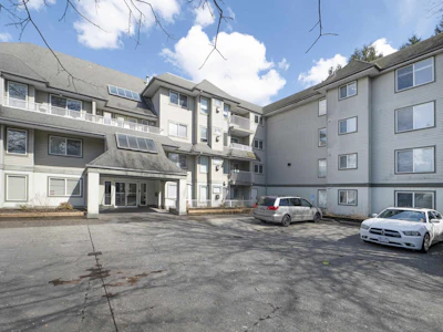407-33407 Tessaro Crescent - 2