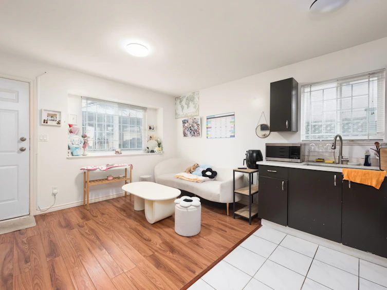 805 E 57th Avenue, Vancouver, BC, V5X 1T4 - 35