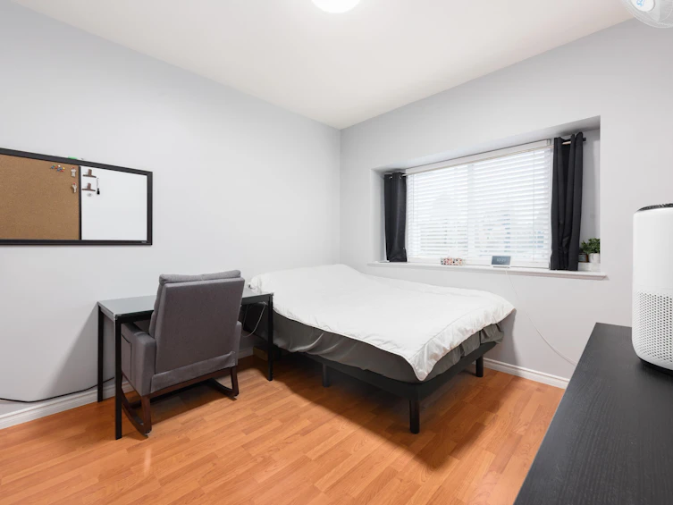 805 E 57th Avenue, Vancouver, BC, V5X 1T4 - 13