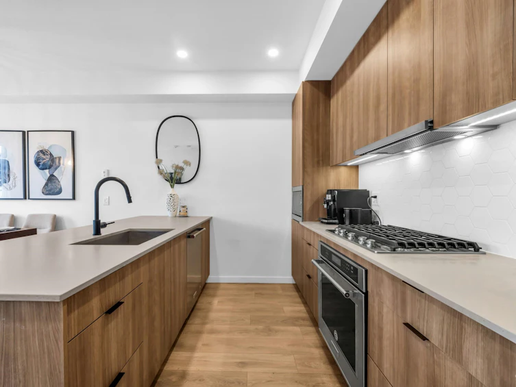 1-533 E 3rd Street, North Vancouver, BC, V7L 1G4 - 7