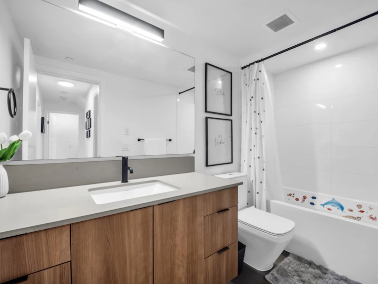 1-533 E 3rd Street, North Vancouver, BC, V7L 1G4 - 36