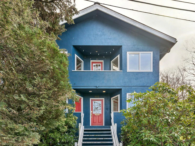 602 E 13th Avenue, Vancouver BC V5T 2L1