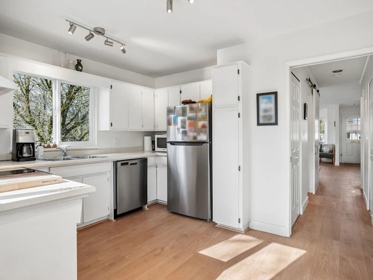 602 E 13th Avenue, Vancouver, BC, V5T 2L1 - 10