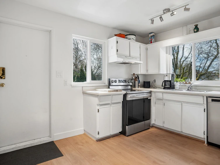 602 E 13th Avenue, Vancouver, BC, V5T 2L1 - 12