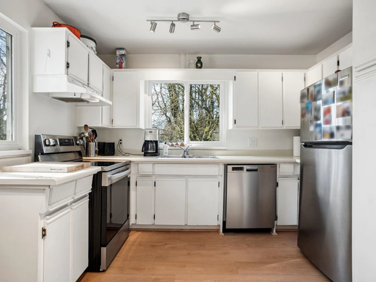 602 E 13th Avenue, Vancouver, BC, V5T 2L1 - 11