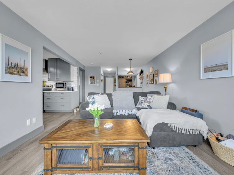 301-6390 196 Street, Surrey, BC, V2Y 1J2 - 3