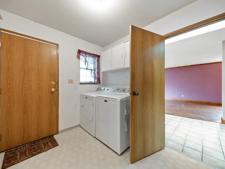 5553 181a Street, Surrey, BC, V3S 7Z2 - 23