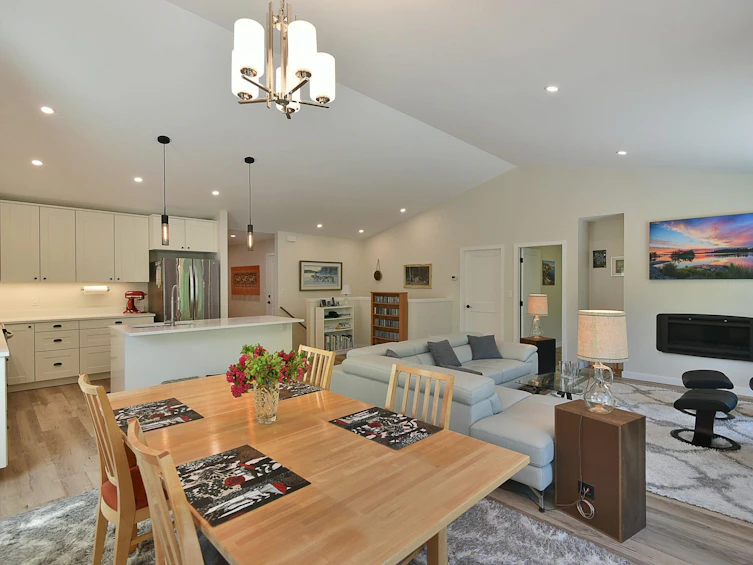 7808 Eagle Drive, Halfmoon Bay, BC, V7Z 1A3 - 9