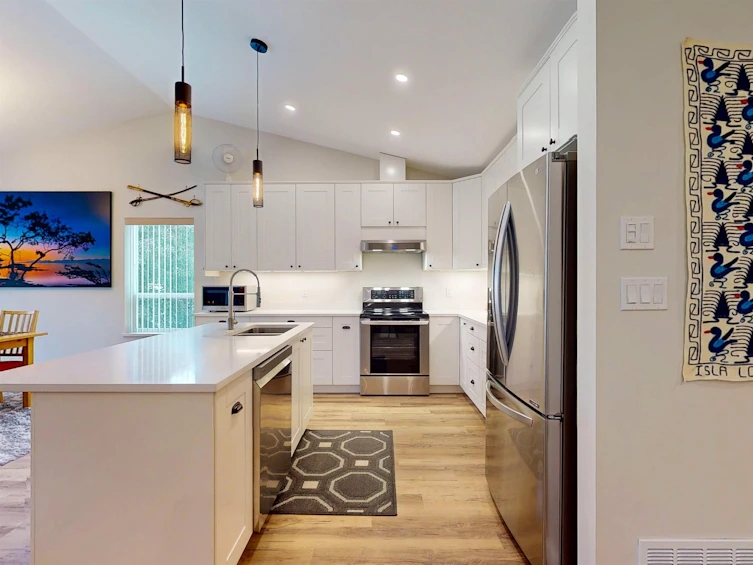 7808 Eagle Drive, Halfmoon Bay, BC, V7Z 1A3