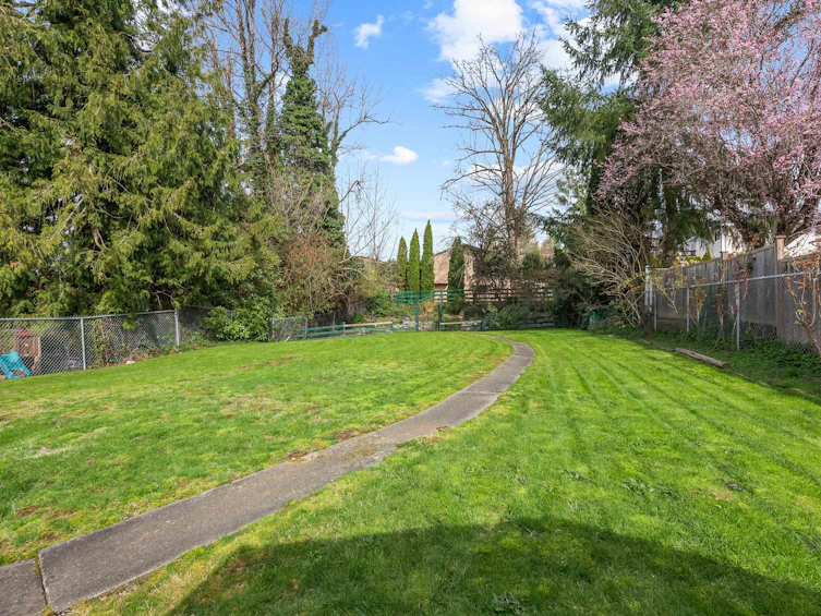 35397 Wells Gray Avenue, Abbotsford, BC, V2S 5X3 - 6
