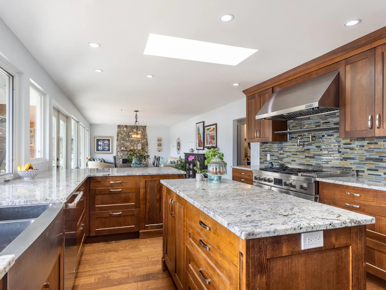 7616 Eureka Avenue, Halfmoon Bay, BC, V7Z 1A1 - 7