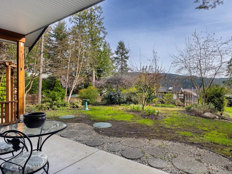 7616 Eureka Avenue, Halfmoon Bay, BC, V7Z 1A1 - 25