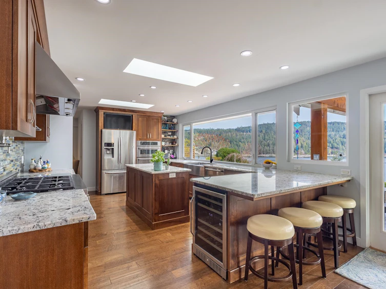 7616 Eureka Avenue, Halfmoon Bay, BC, V7Z 1A1 - 8