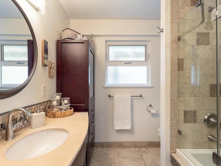 7616 Eureka Avenue, Halfmoon Bay, BC, V7Z 1A1 - 14