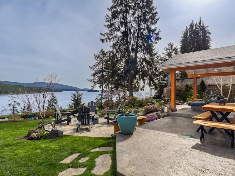 7616 Eureka Avenue, Halfmoon Bay, BC, V7Z 1A1