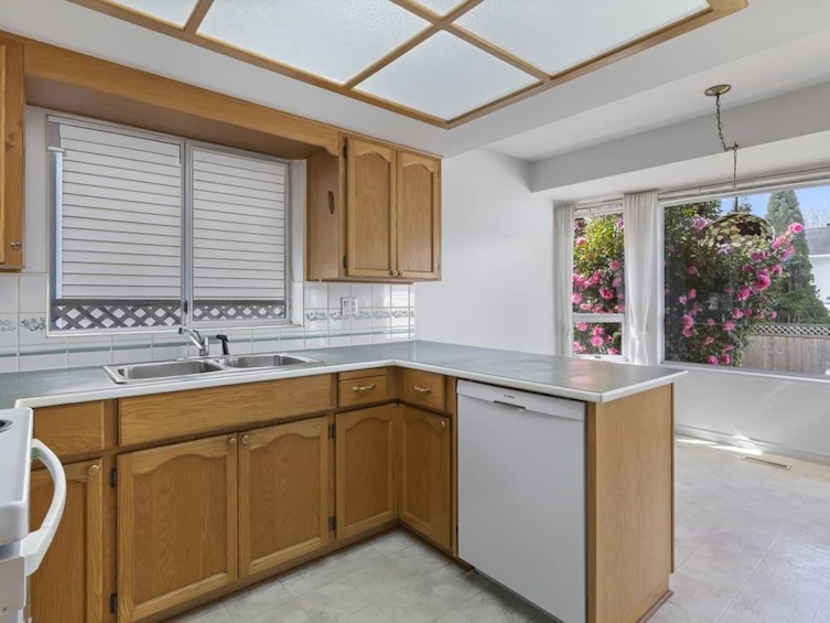 1143 163b Street, Surrey, BC, V4A 8E8 - 4
