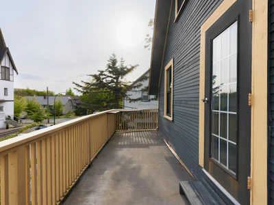 925 E 19th Avenue - 4
