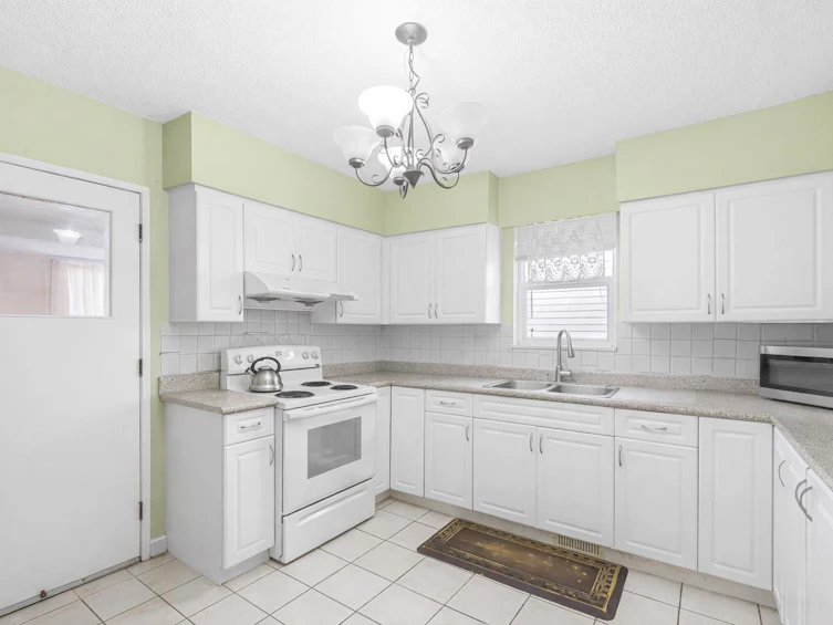 3309 E 29th Avenue, Vancouver, BC, V5R 1W7 - 11