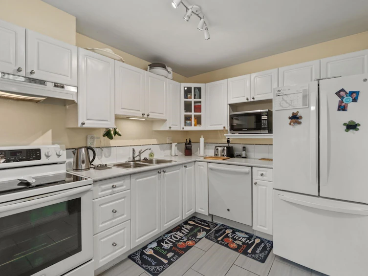 105-15110 108 Avenue, Surrey, BC, V3R 0T6 - 10