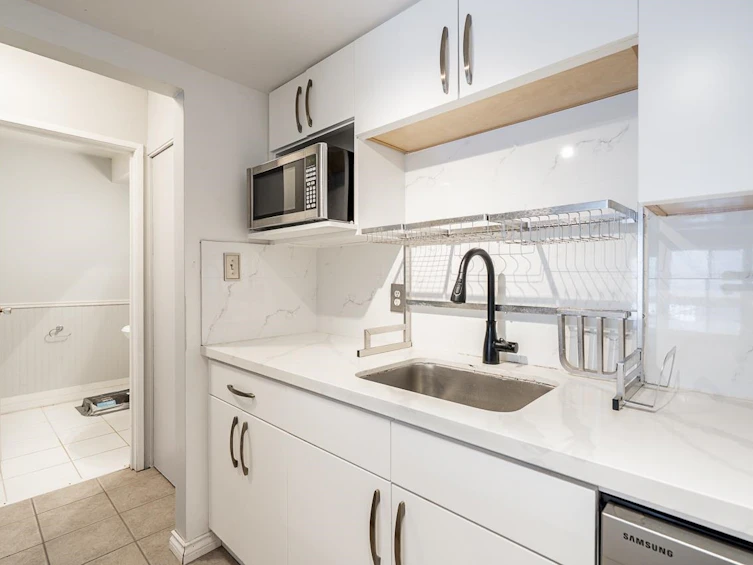 8-7375 Montecito Drive, Burnaby, BC, V5A 1R4 - 14
