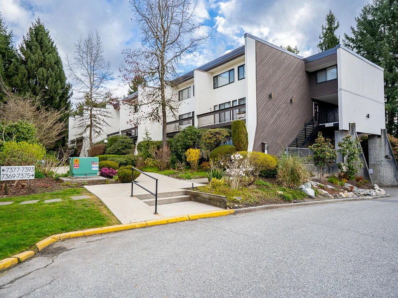 8 - 7375 Montecito Drive, Burnaby BC V5A 1R4