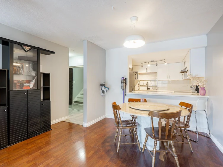 8-7375 Montecito Drive, Burnaby, BC, V5A 1R4 - 10