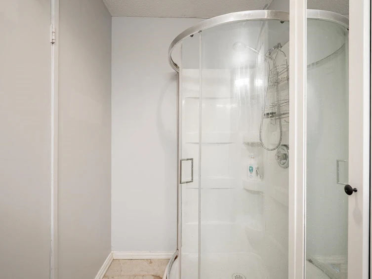 8-7375 Montecito Drive, Burnaby, BC, V5A 1R4 - 20