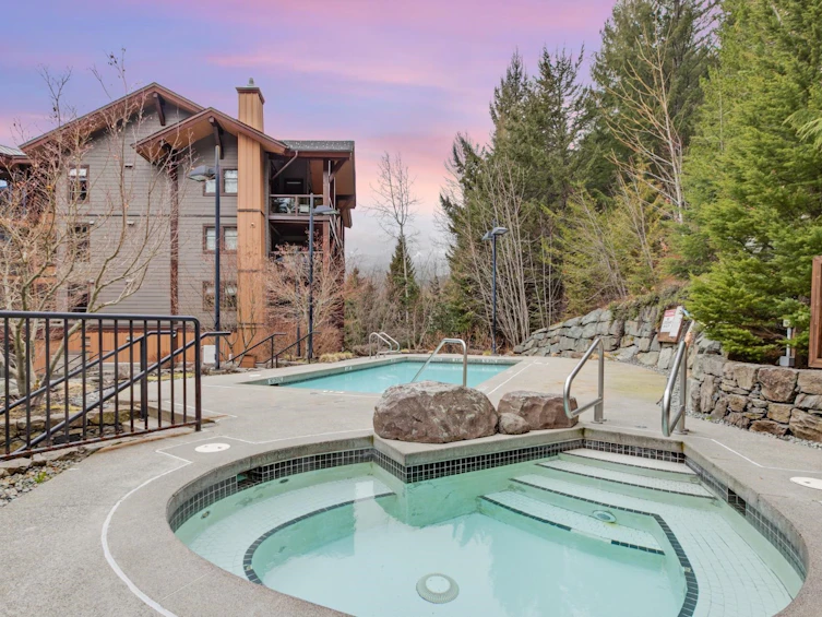 301B-2020 London Lane, Whistler, BC, V0N 1B2 - 24