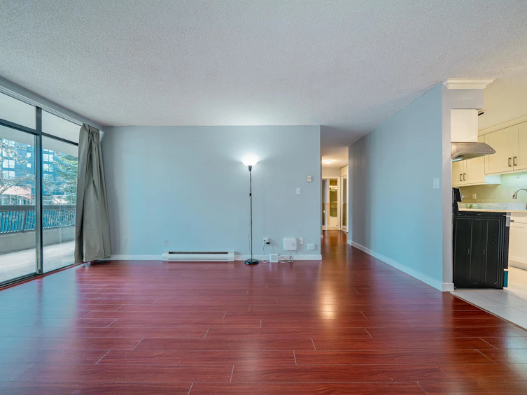 215-5932 Patterson Avenue, Burnaby, BC, V5H 4B4 - 9